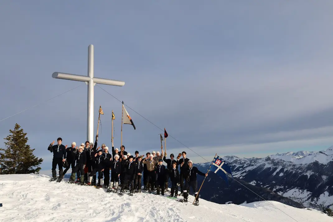 L'alpine 3e Chambéry au sommet après un beau raid